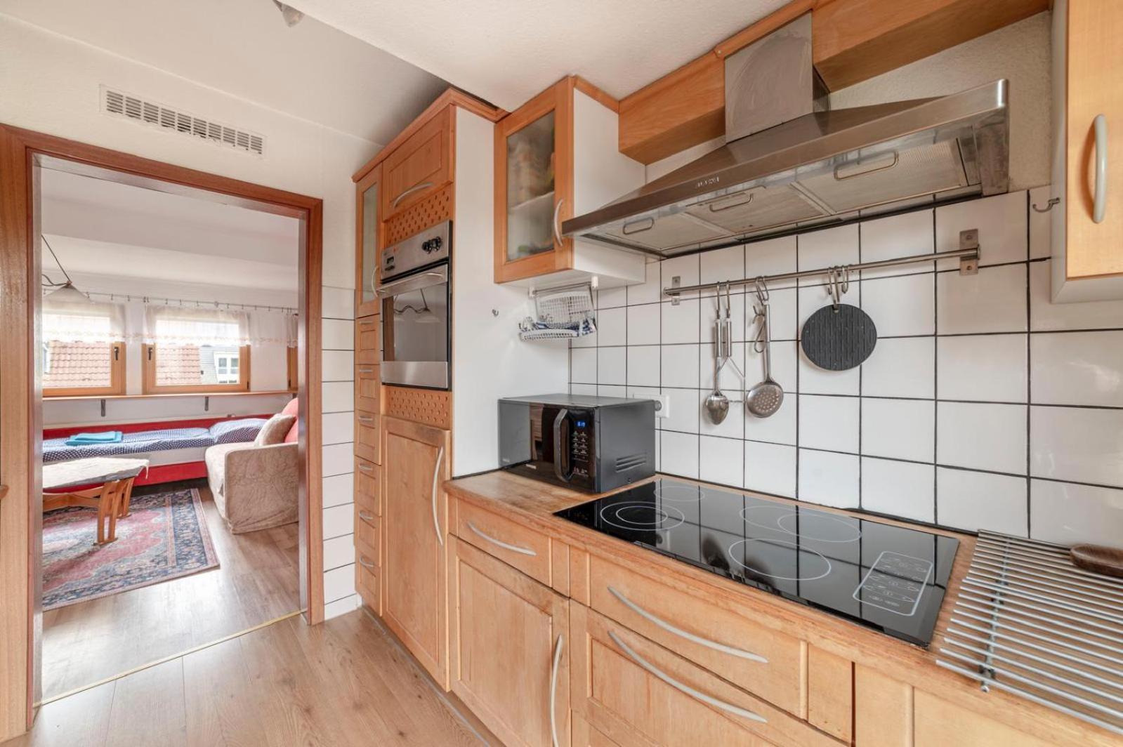 Cozy Villa With Garden, Balcony And Parking Area In Duesseldorf Exterior foto